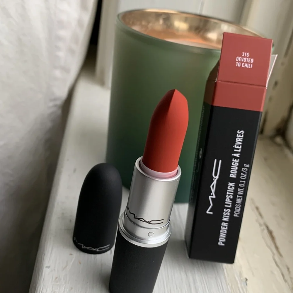 MAC Devoted to Chili NWT Powder Kiss Lipstick reinvented matte color warm brick